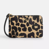 Coach Corner Zip Wristlet With Leopard Print - Leopard Multi | Coach 豹紋荔枝紋真皮手拿包 - Leopard Multi