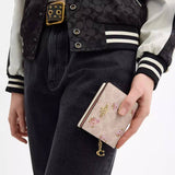 Coach Snap Wallet In Signature Canvas With Floral Print - Gold/Sand Multi | Coach 經典印花真皮短銀包 - Floral Print