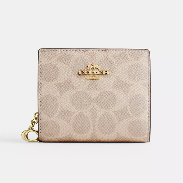 Coach Snap Wallet in Signature Canvas - Gold/Sand/Chalk | Coach 經典印花真皮短銀包 - Gold/Sand/Chalk