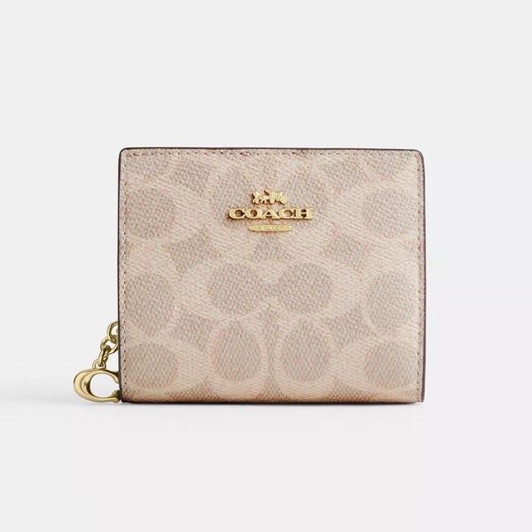 Coach Snap Wallet in Signature Canvas - Gold/Sand/Chalk | Coach 經典真皮短銀包 - Gold/Sand/Chalk