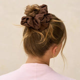 Black & Chocolate Oversized Scrunchies | 加大版寬邊柔軟髮圈 - Black & Chocolate